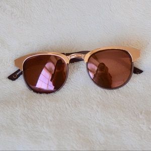 Anthropologie Rockaway Wayfarer Sunglasses 🌷🌹